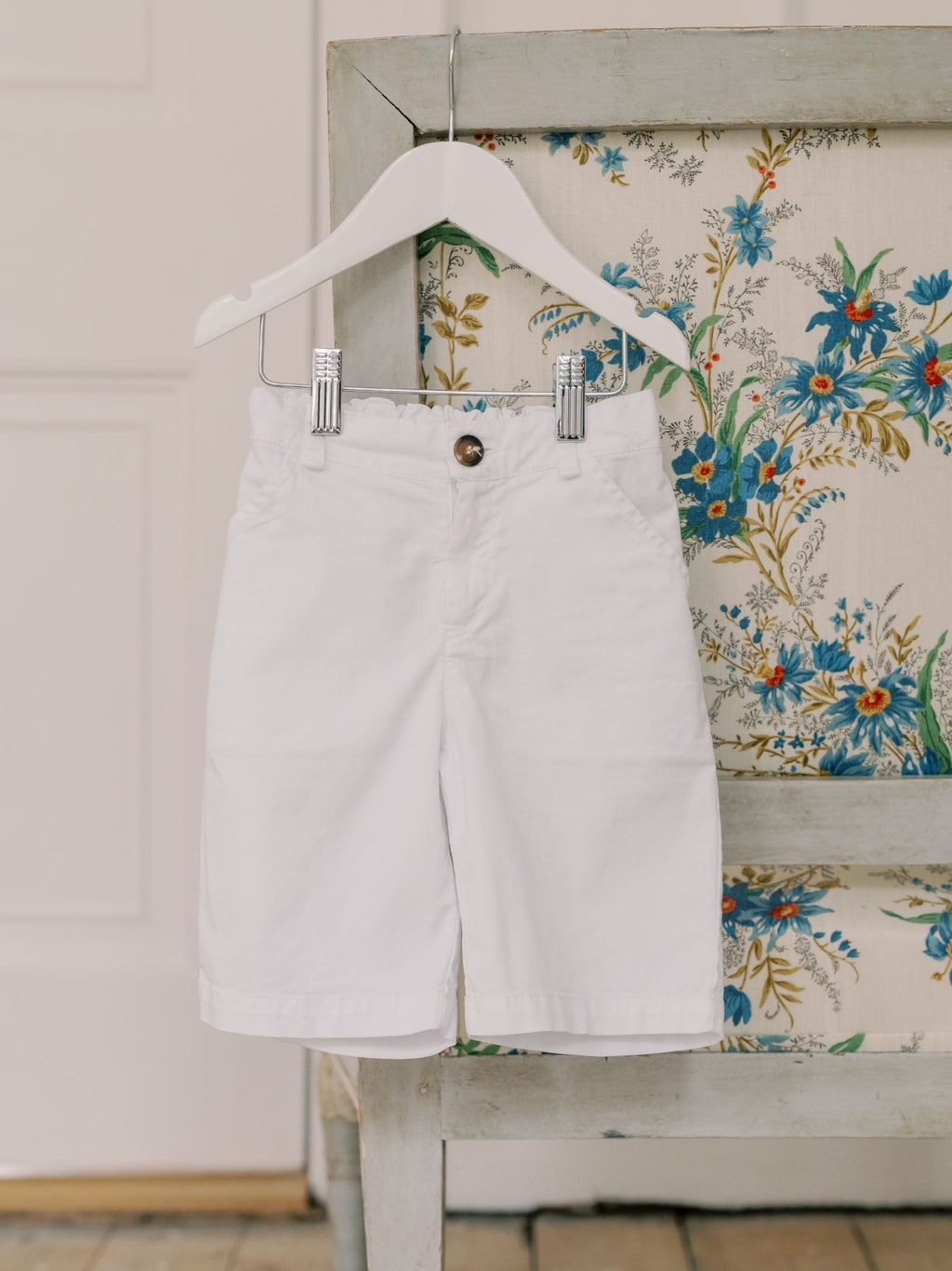 Short chino blanc